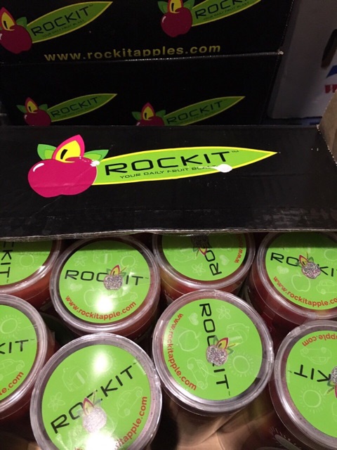 Chỉ giao HCM - Táo Rockit New Zealand Ống 4 trái