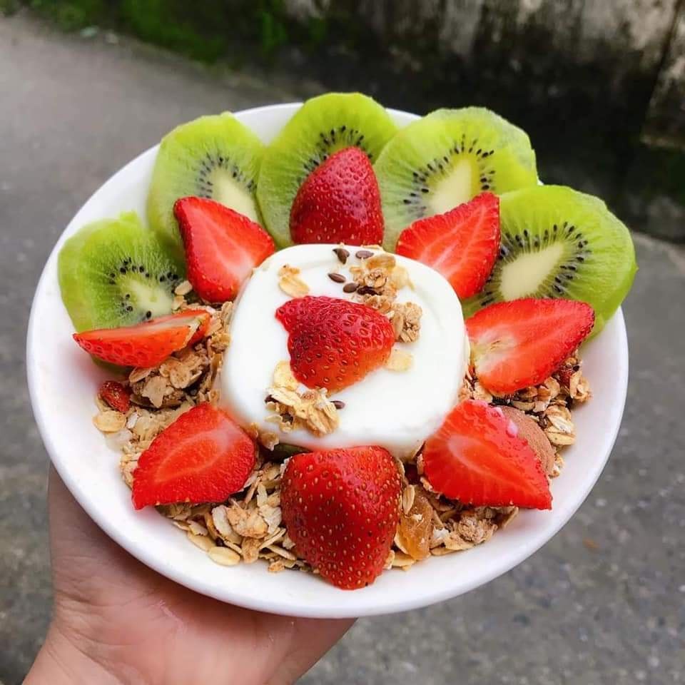 Granola siêu Hạt 500gr, Ngũ cốc giảm cân thêm Macca, Óc chó đỏ, Dâu tây