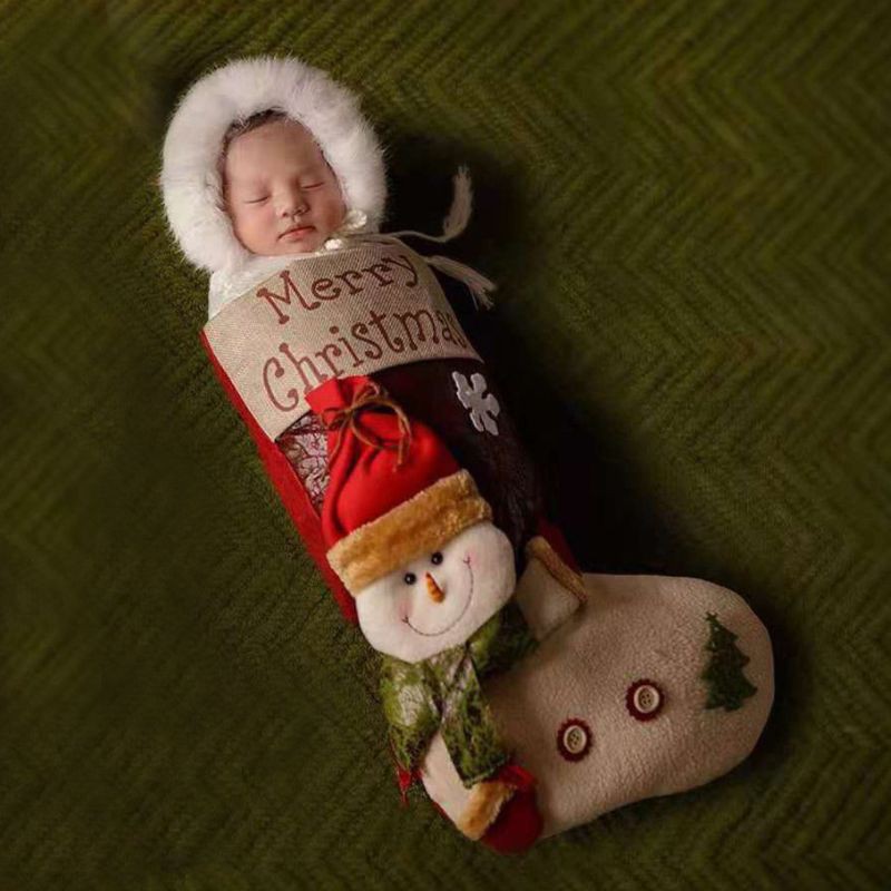 Nón trùm đầu kèm túi ngủ đan len phong cách Giáng sinh cho bé