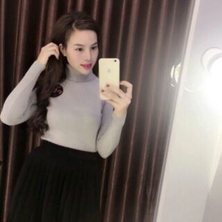 Áo len cổ lọ