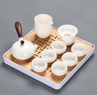 Bộ ấm chén trà Gốm trắng Đức Hoa