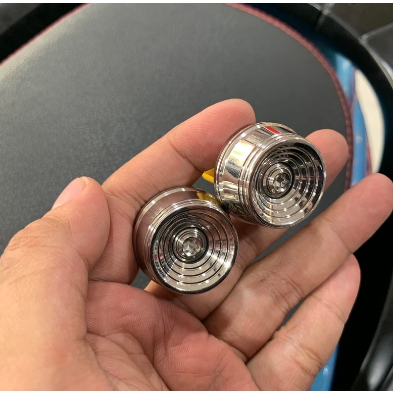 Gù inox Salaya lõm gắn được các xe. Inox rất sáng đẹp, không bị phai màu theo thời gian