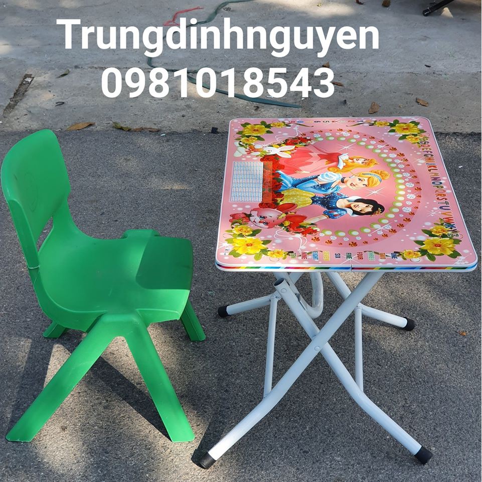 Bộ bàn học mầm non-bàn học cho bé