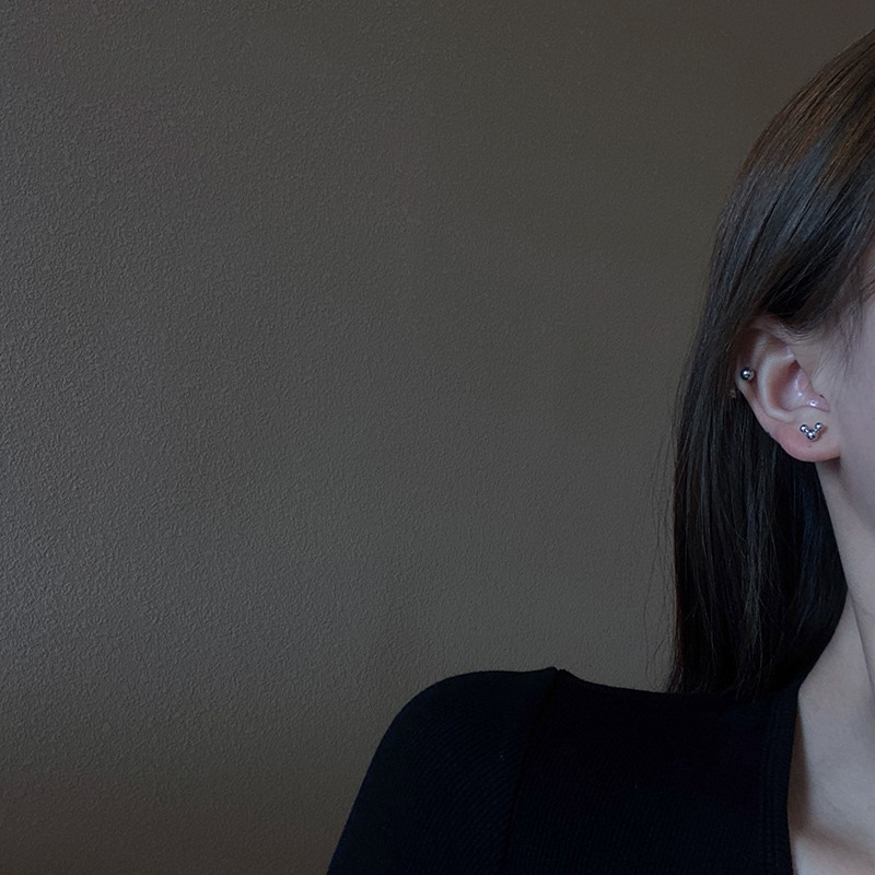 Bông tai trái tim cá tính- phong cách thời thượng cho giới trẻ