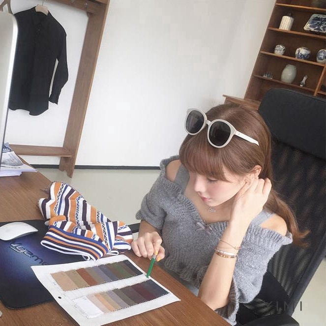 Kính Mát Thời Trang Chống Tia Cực Tím Phong Cách 2020 Cho Nữ