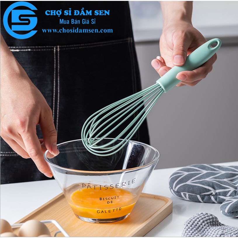 Cây phới lồng tròn đánh trứng, khuấy trộn bột, đánh bông kem bơ bằng silicon. Dụng cụ đánh trứng cầm tay