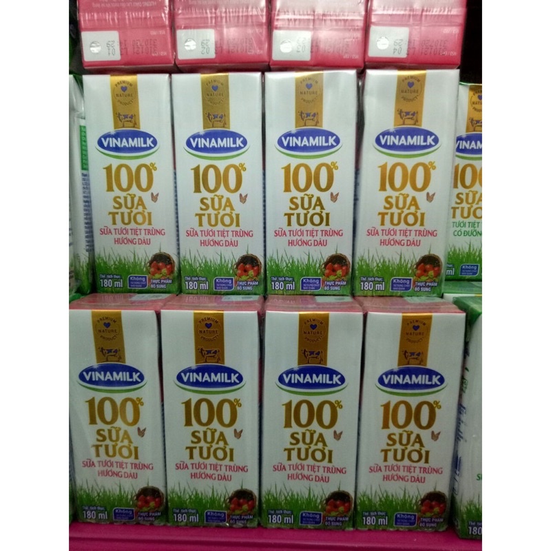 Thùng 48 hộp sữa Vinamilk có đường/ không đường/ ít đường/ socola/ dâu 180ml