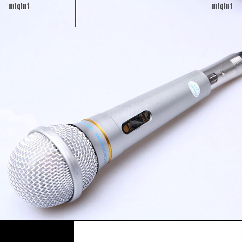 Micro có dây chuyên dụng dùng để hát karaoke và dây cáp