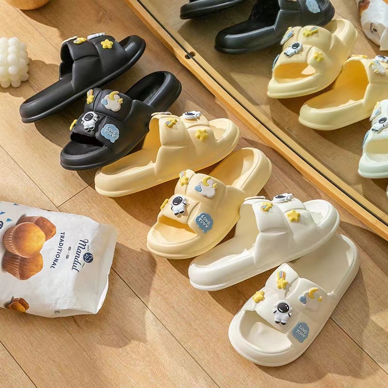 Dép bánh mì nữ Chao gắn sticker PHI HÀNH GIA, Dép quai ngang nữ đế bánh mì dễ thương kèm sticker xinh xắn