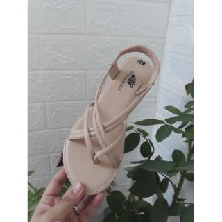 Giày sandan