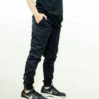 Quần jogger kaki. Mk70