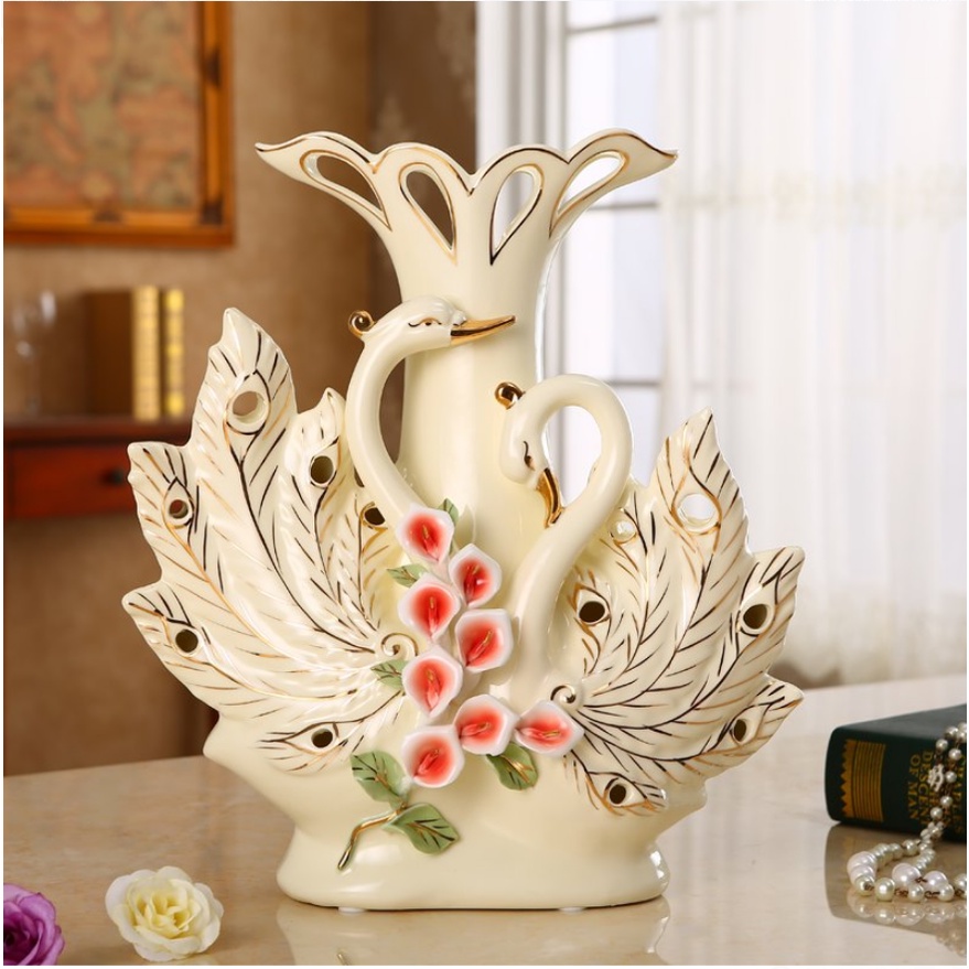 Bình hoa sứ hình thiên nga, lọ hoa sứ xương màu trắng sữa sang trọng