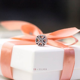 Hạt charm bạc clover trắng tặng kèm khăn lau bạc