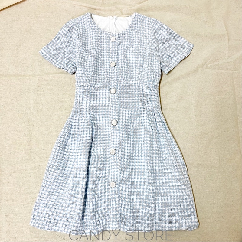 Đầm tweed tay ngắn phối nút