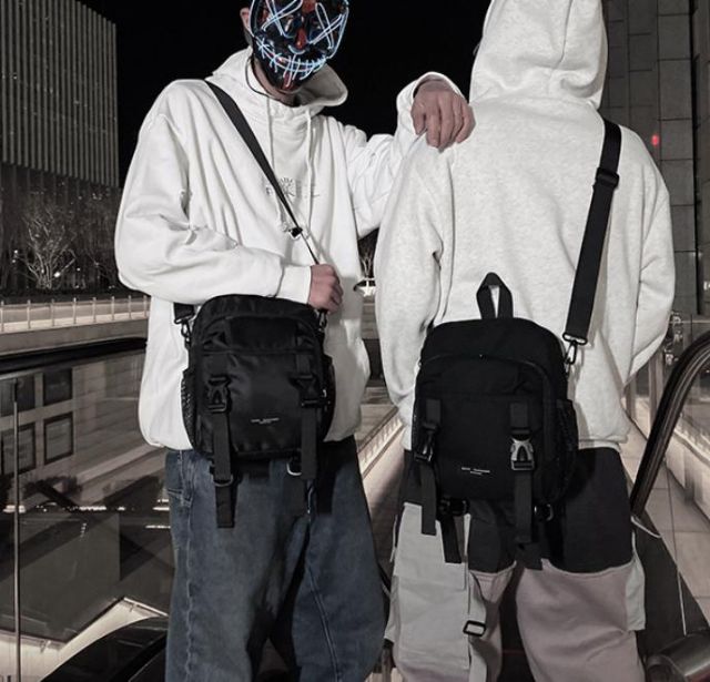 TÚI ĐEO CHÉO đa năng siêu tiện lợi - Vải canvas bao chất ngầu - Balo mini ĐEN phong cách UNISEX đẹp độc -Giá rẻ