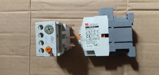 Khởi động từ và role nhiệt 220v 22A -1bộ