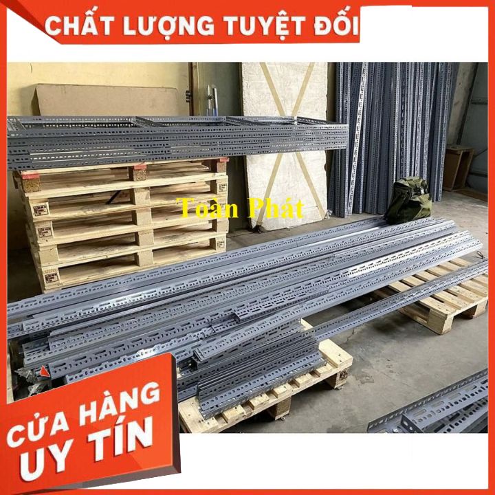Kệ sắt V lỗ đa năng V4x4cm trồng rau