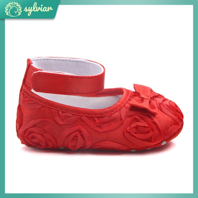 Đôi giày công chúa bằng vải lụa màu trơn đính hoa hồng cho bé 0-18 tháng tuổi