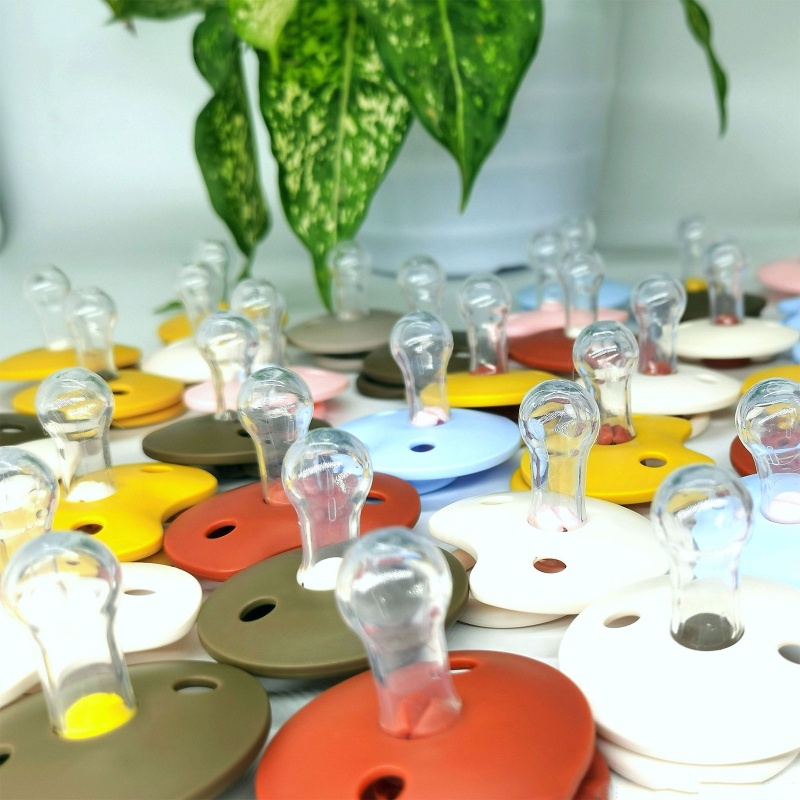 Núm Ti Giả Silicone An Toàn Cho Bé 6-18 Tháng Tuổi