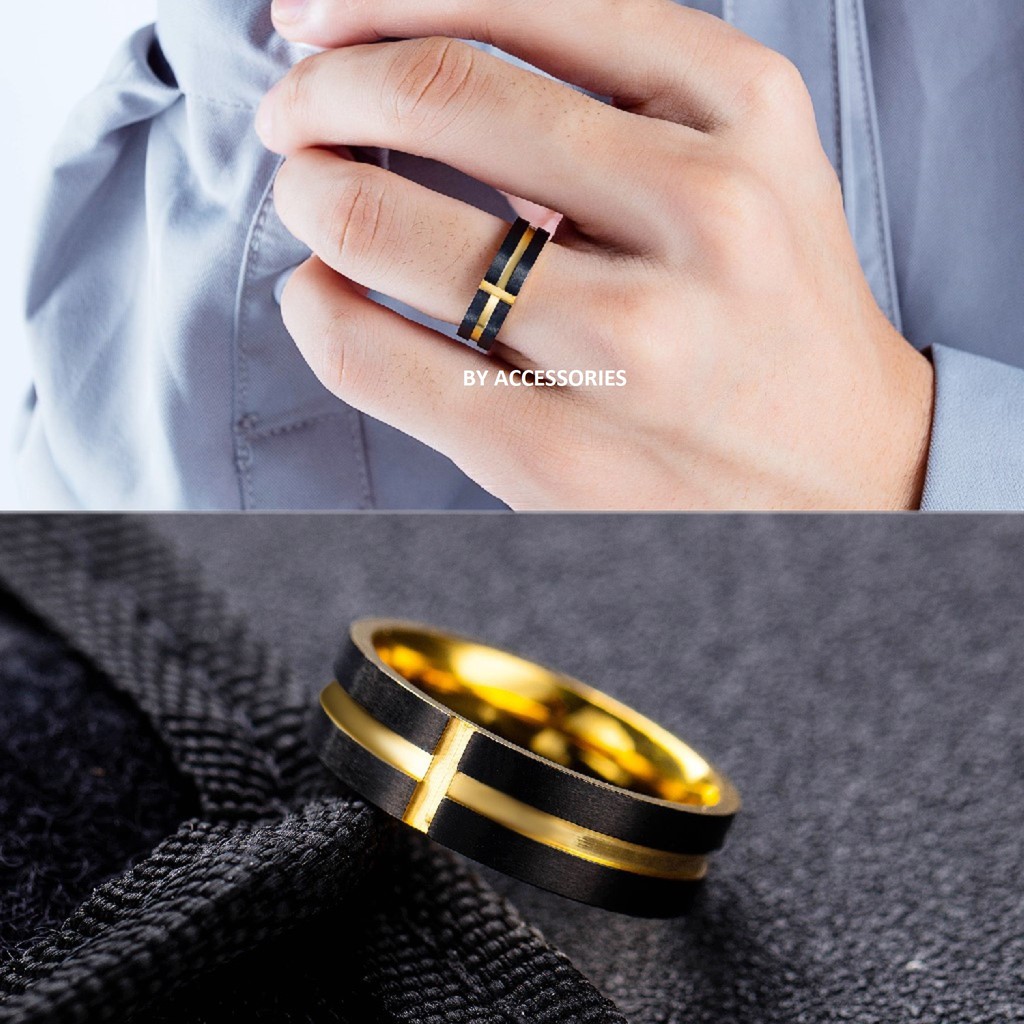 Nhẫn titan long cross không gỉ UR191201