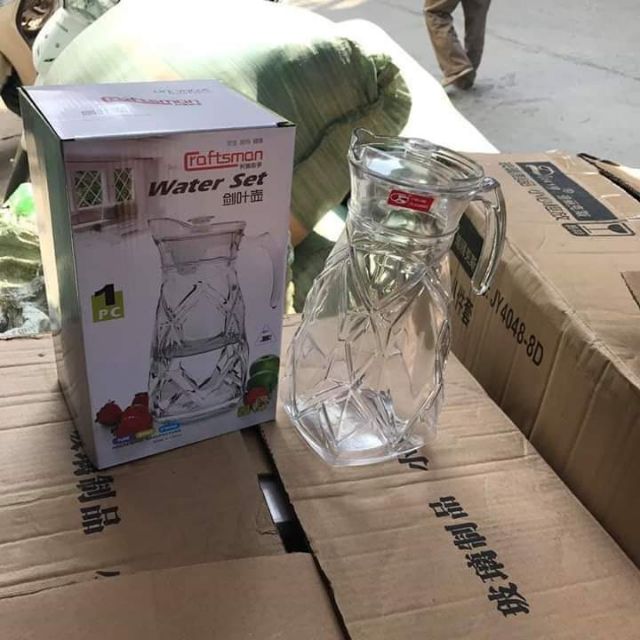 BÌNH THUỶ TINH PHA LÊ