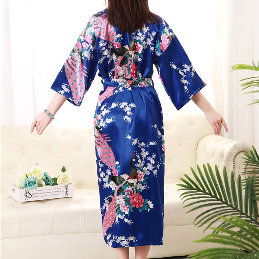 Áo Choàng Kimono RenLụa Satin Hoạ Tiết Chim Công Độc Đáo