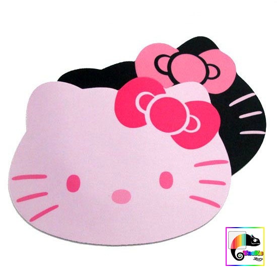 Bàn di chuột màu hồng Hello Kitty size vừa 22x18 cm dễ thương, di cực đã