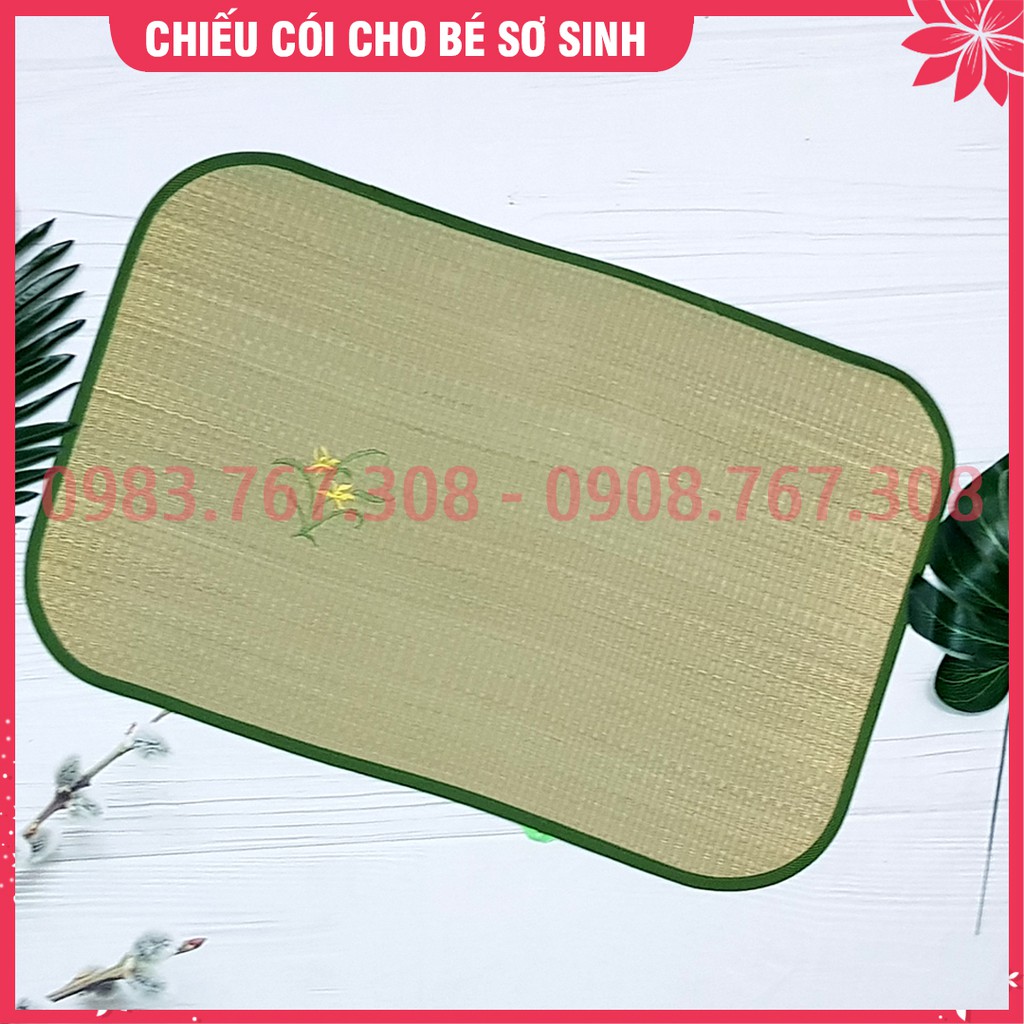 Chiếu Cói Cho Trẻ Sơ Sinh Cỡ Vừa (Kích Thước 45 x 65cm)