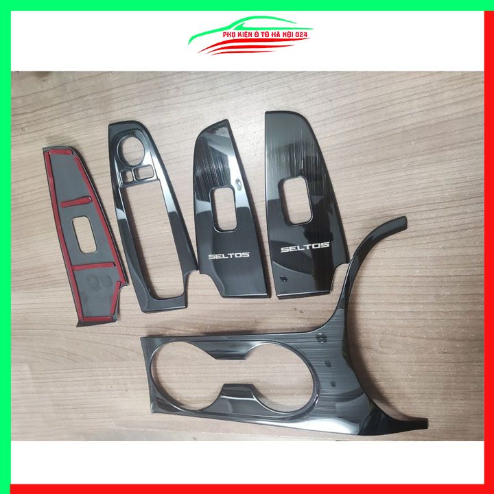 Ốp nội thất cho xe ô tô Seltos 2020 2021 vân Titan bảo vệ chống trầy xước và làm đẹp xe