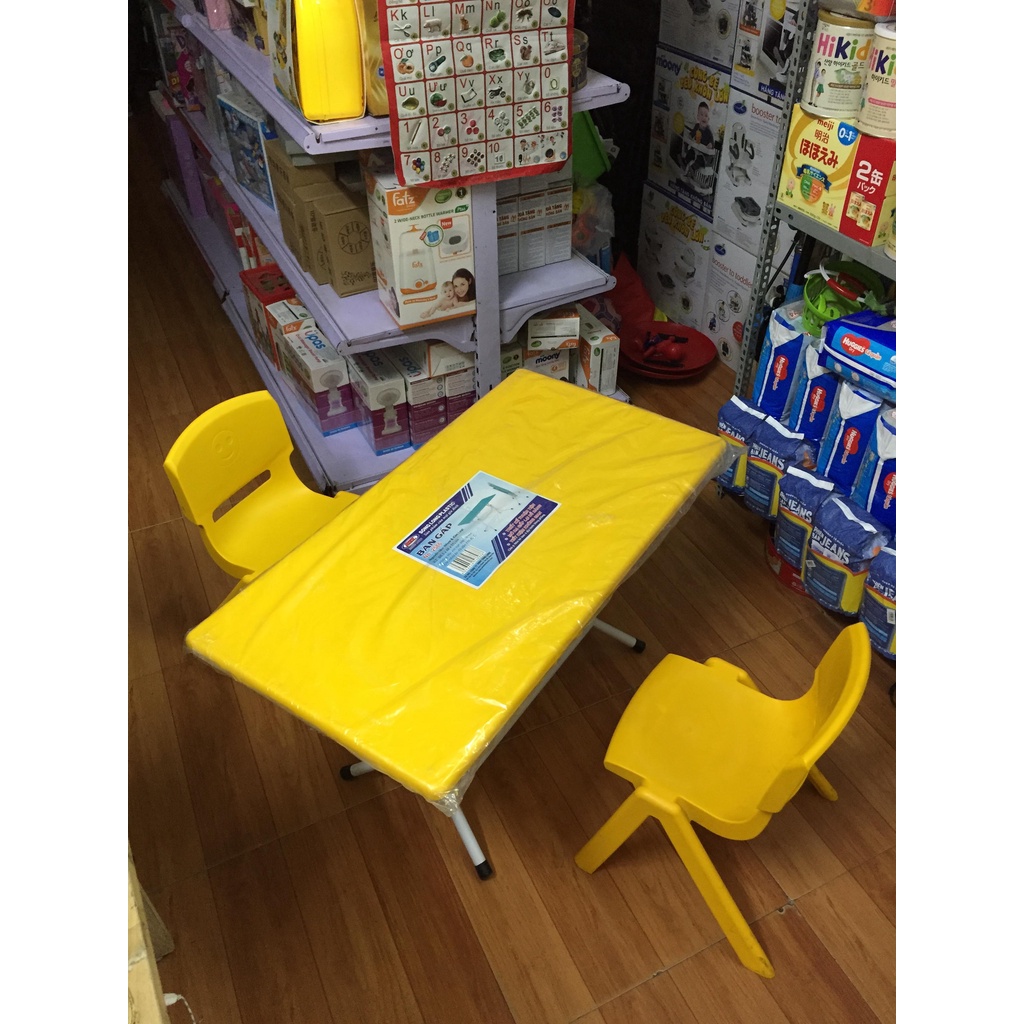 Bộ bàn gấp Song Long ghế nhựa đúc cỡ to theo bàn