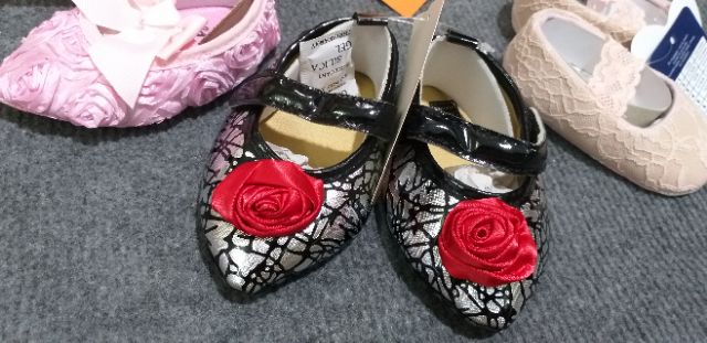 Giày tập đi cho bé gái