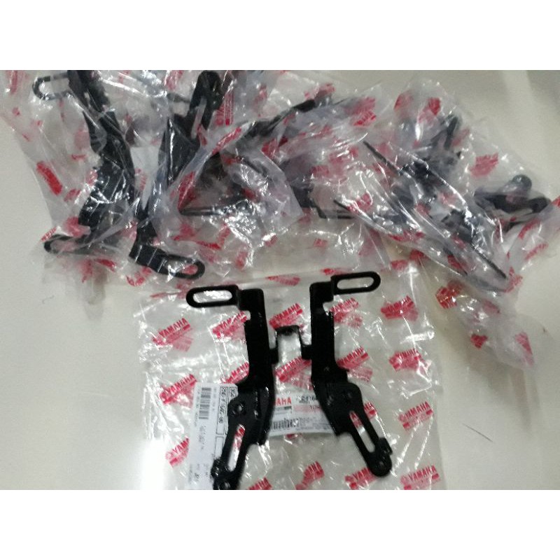 Bát bắt biển số Exciter 150 Yamaha