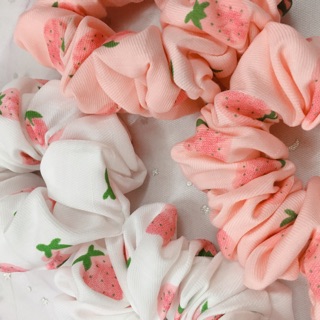 Dây buộc tóc vải scrunchies dâu tây