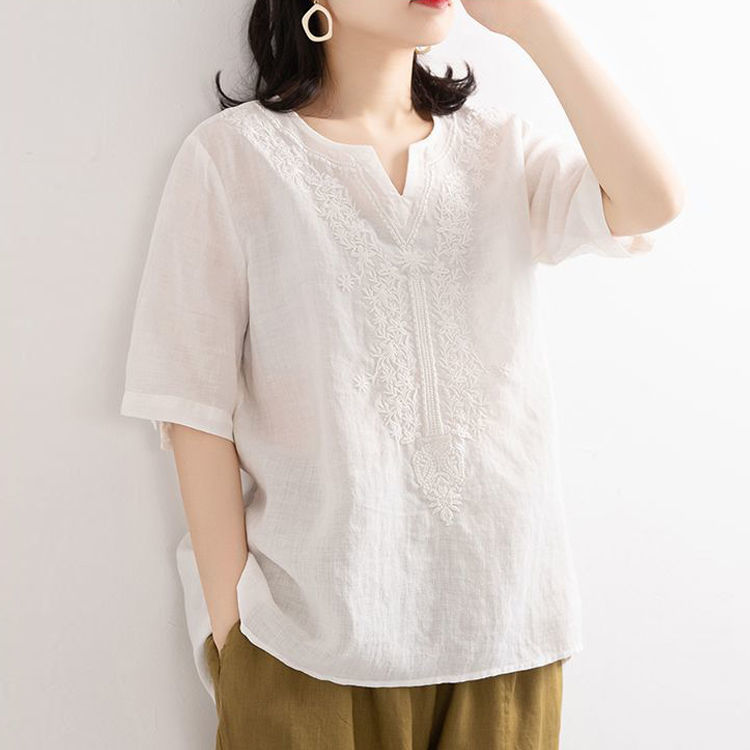 Áo Thun Cotton Lanh Tay Lửng Cổ Chữ V Thêu Họa Tiết Phong Cách Mới Mùa Hè Cho Nữ