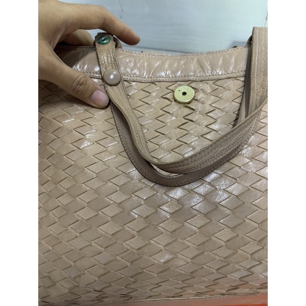 Túi xách tay da đan thơm