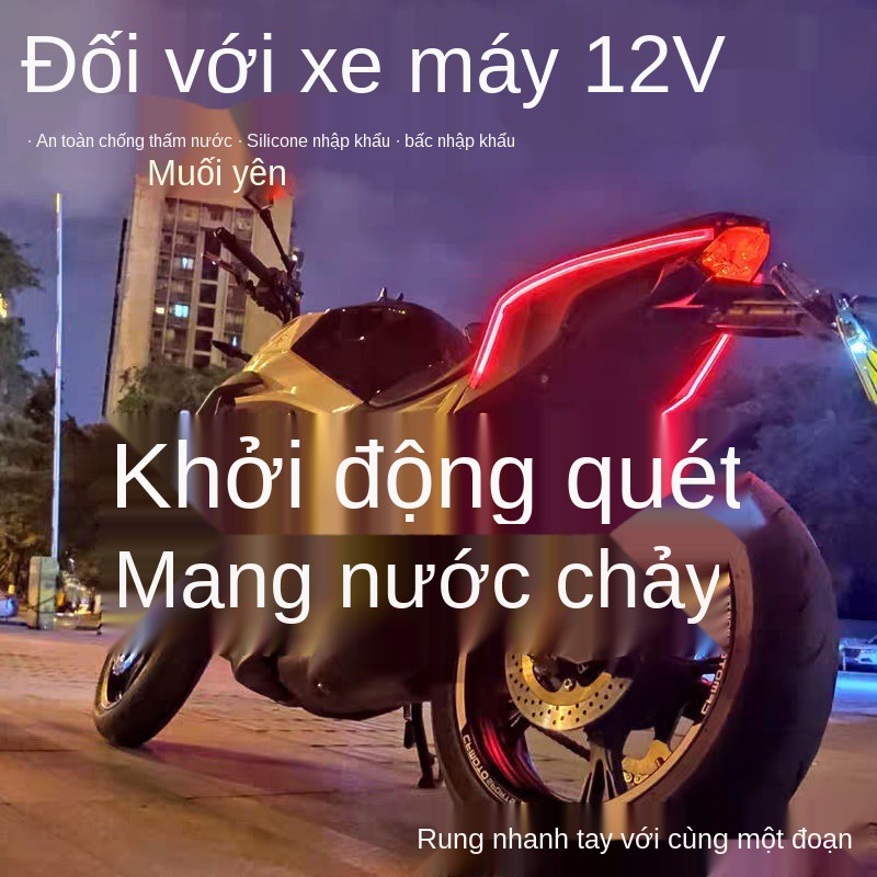 Đèn xi nhan xe máy bắt đầu quét led chạy ban ngày