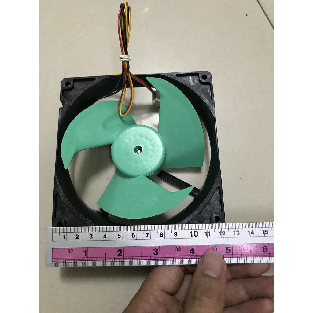 quạt tủ lạnh panasonic 3 dây, 14v, 12,4cm x 12,4cm