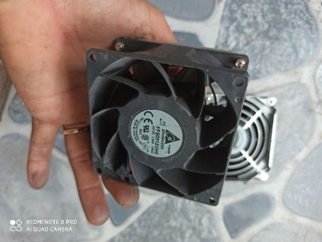 Quạt server ibm  12v vuông 8cm dày 3.8cm rất mạnh