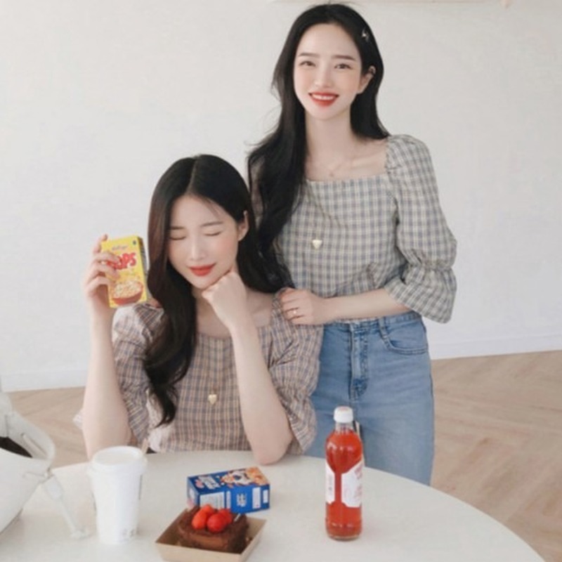 Áo kiểu phối sọc caro phong cách thời trang Hong Kong cá tính cho phái nữ | BigBuy360 - bigbuy360.vn