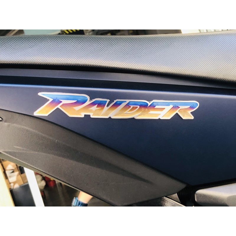 Tem Titan Chữ Nổi có sẵn keo 3M, Làm Nổi Bật 2 Bên Lườn Xe