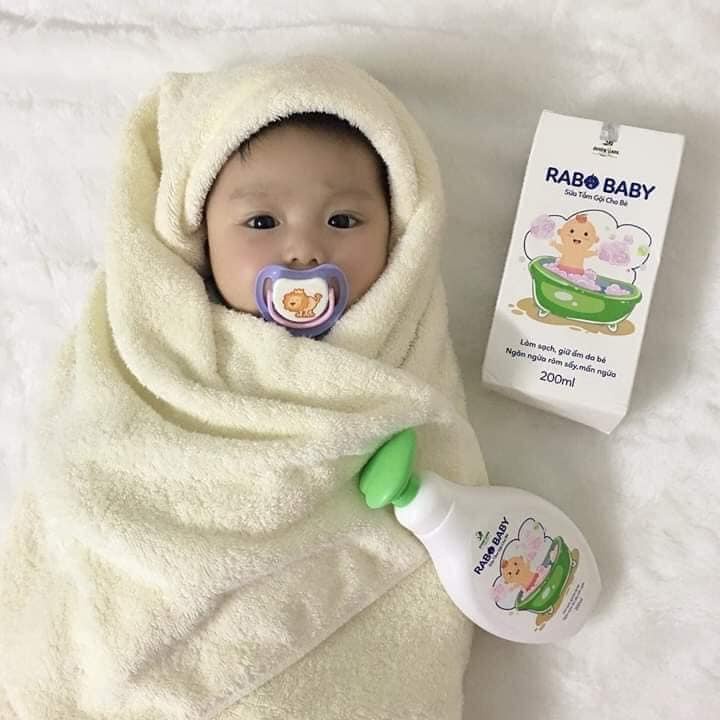 Sữa Tắm Gội Cho Bé Rabo Baby QUYÊN LARA Giúp Làm Sạch Dịu Nhẹ,Loại Bỏ Rôm Sảy,Mẩn Ngứa 200ml, Hàng Chính Hãng