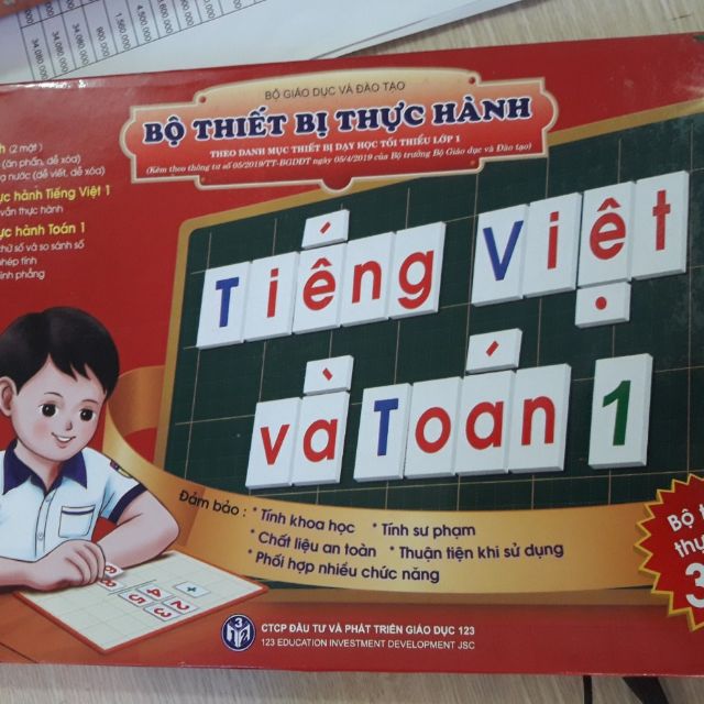 Bộ thiết bị thực hành Tiếng Việt và Toán lớp 1 có kèm hình khối,