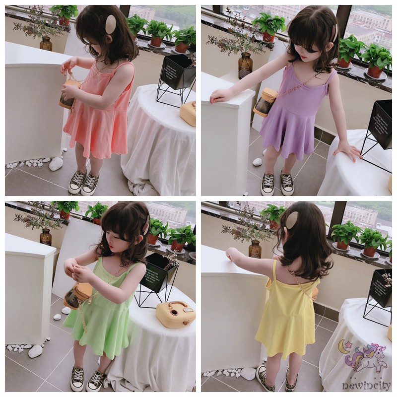 Đầm Sát Nách Trơn Màu Cho Bé