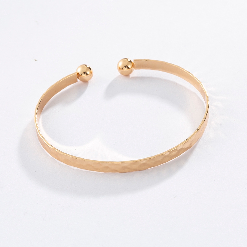 Bộ vòng đeo tay thiết kế độc đáo dành cho nữ | BigBuy360 - bigbuy360.vn