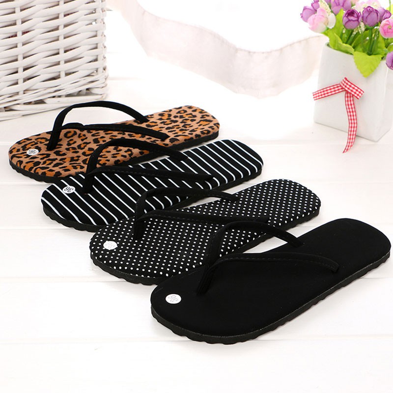 Dép xỏ ngón đế phẳng chống trượt mang trong nhà