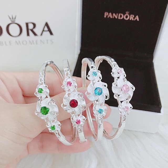 VÒNG HOA ĐÁ CHUẨN BẠC TA