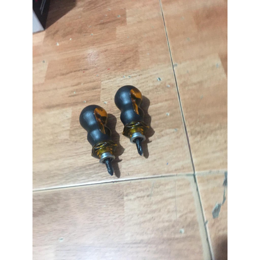 Tô vít nấc lùn hai đầu