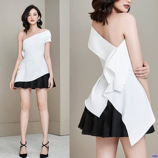 Set Áo Trắng Lệch Vai Phối Váy Xòe Đen Tuyệt Đẹp