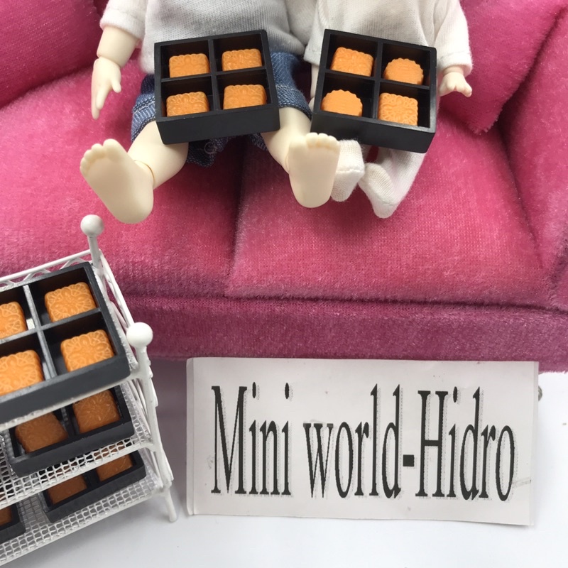 Mô hình bánh trung thu tí hon mini dùng cho trang trí nhà búp bê tỉ lệ 1/8 1/12 kèm khay đựng