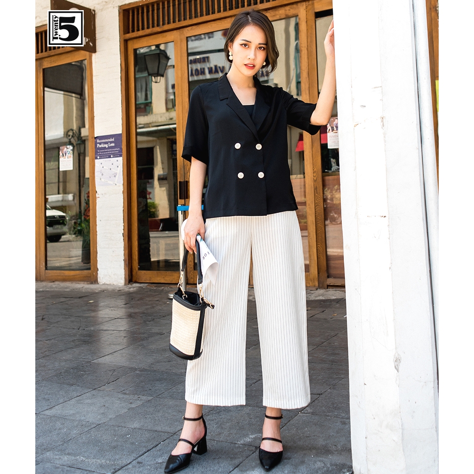 Áo blazer nữ tay ngắn hai hàng cúc xẻ sườn Twentyfive MV4